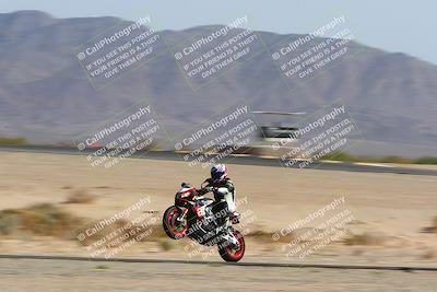 media/Apr-10-2022-SoCal Trackdays (Sun) [[f104b12566]]/Speed Shots Back Straight (930am)/